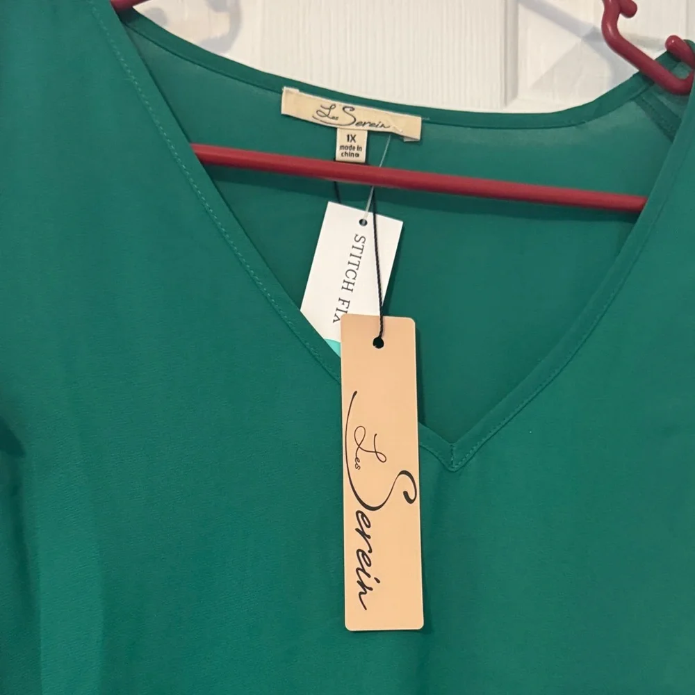 Chic Emerald Ruffle Sleeve Blouse - Picture 2 of 3